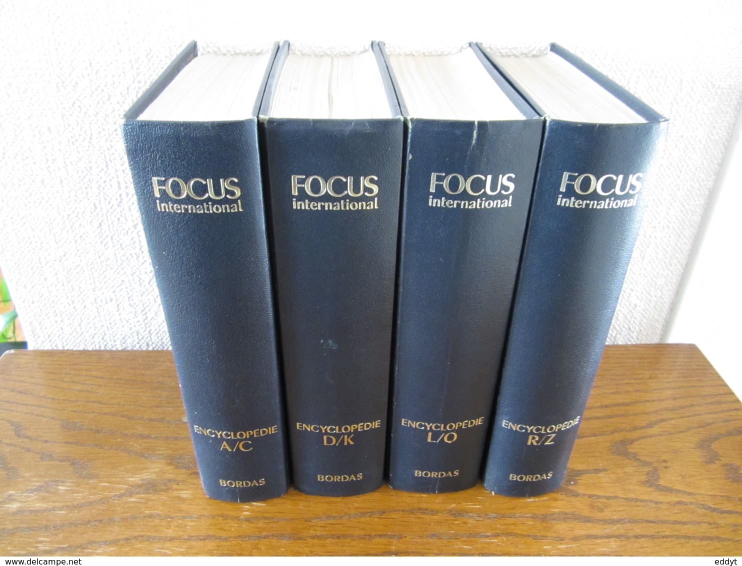 ENCYCLOPÉDIE INTERNATIONALE FOCUS Bordas - 4 Volumes - 17,5 X 24,5 Cm - T Bon état - Encyclopedieën