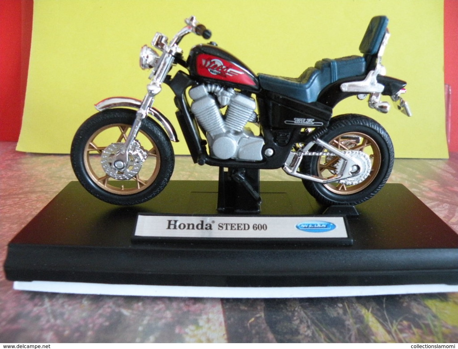 Honda Steed 600 - Métal Neuf - 1/18 - Welly - - Motos