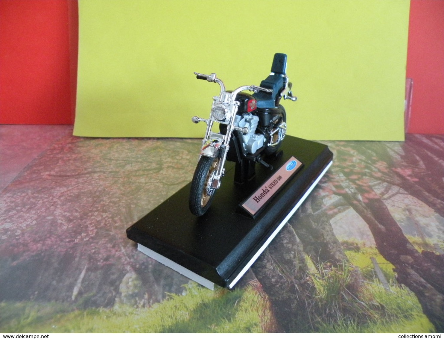 Honda Steed 600 - Métal Neuf - 1/18 - Welly - - Motos