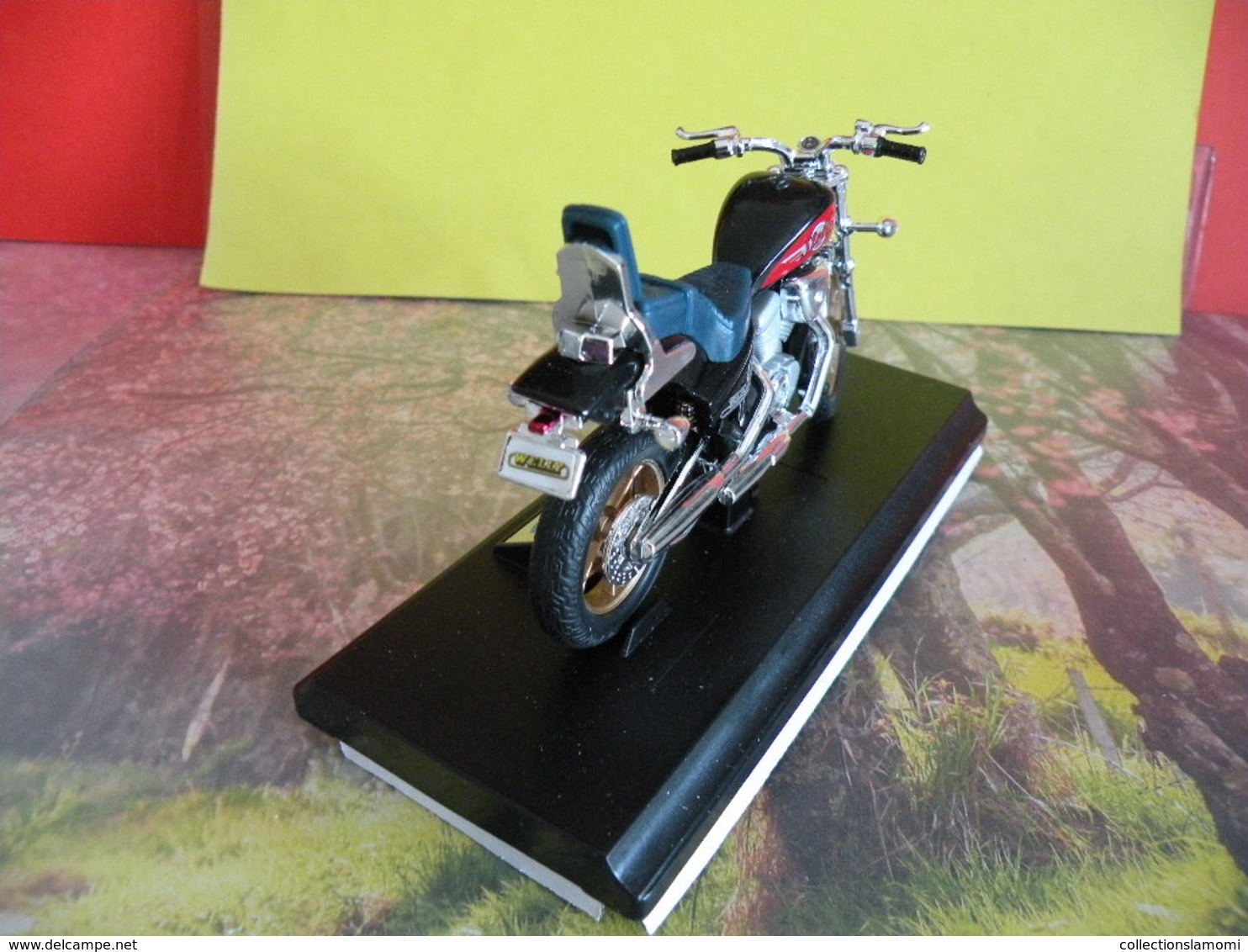 Honda Steed 600 - Métal Neuf - 1/18 - Welly -