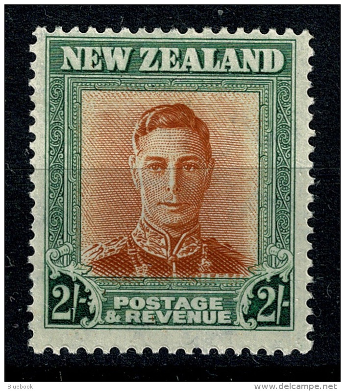 RB 1225 - 1947 KGVI 2/= New Zealand Stamp SG 688 Mint Stamp - Cat &pound;6+ - Ungebraucht