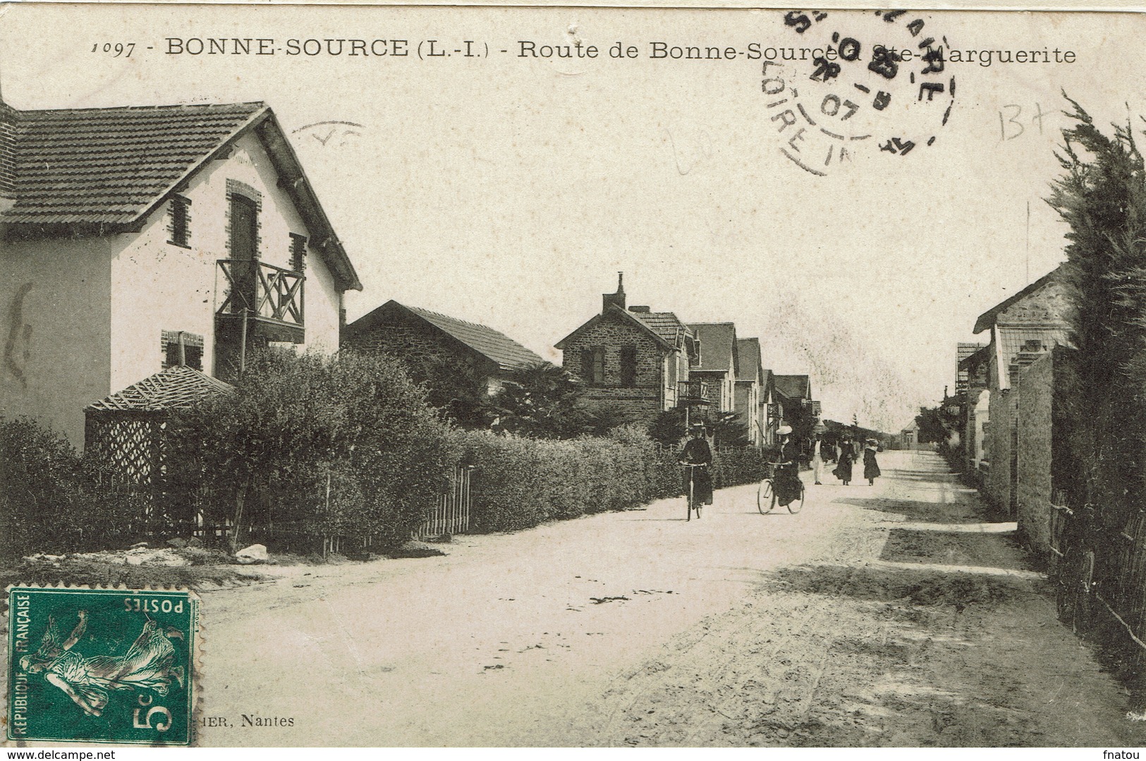 Pornichet (60), Route De Bonne-Source à Ste-Marguerite, 2 Petits Trous De Punaise, Sinon Très Jolie Carte - Pornichet