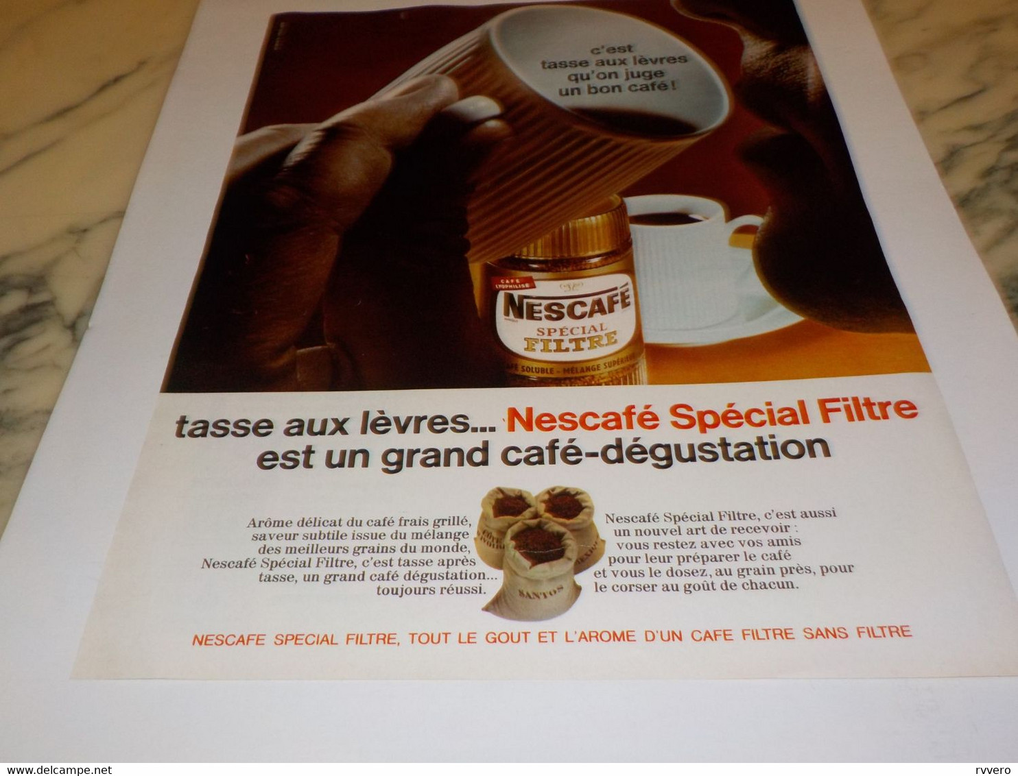 ANCIENNE PUBLICITE TASSE AU LEVRE  NESCAFE 1969 - Affiches