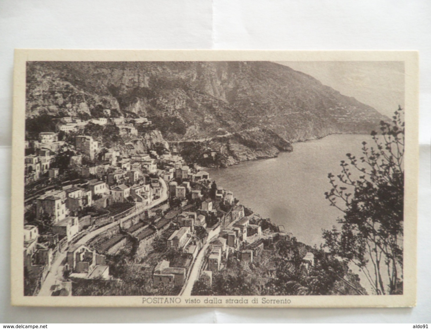 (Italie....)   -   POSITANO  -  Visto Dalla Starda Di Sorrento - Altri & Non Classificati