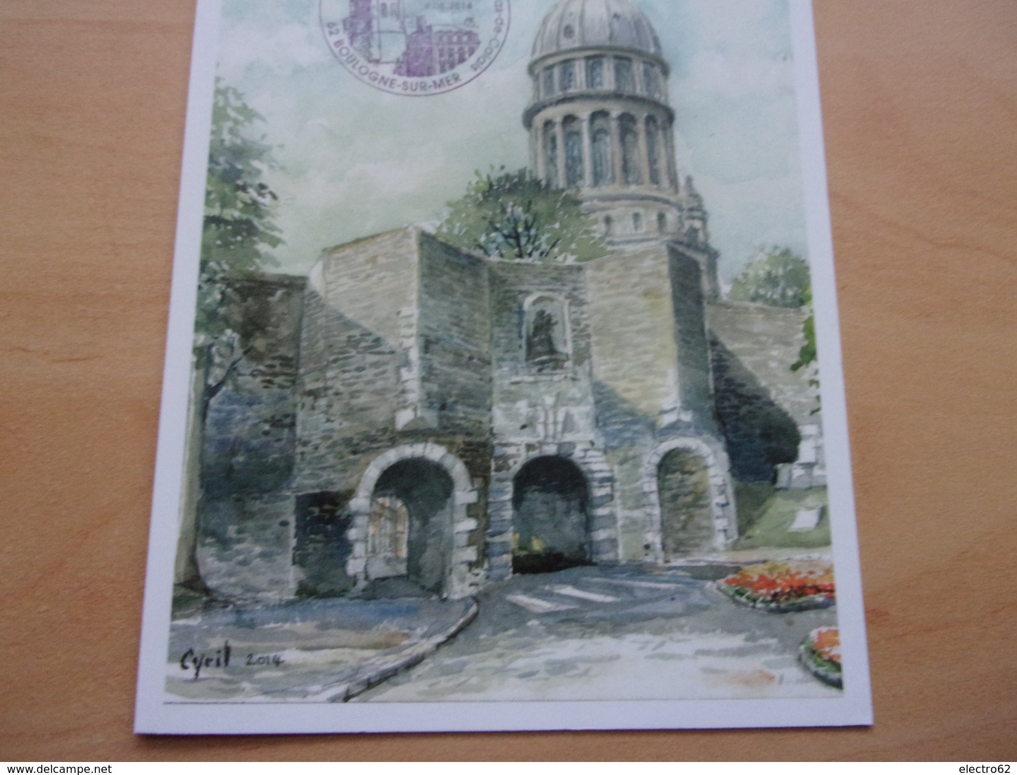 Carte Postale Cathédrale Beffroi De Boulogne Sur Mer Porte De Calais - Schlösser U. Burgen