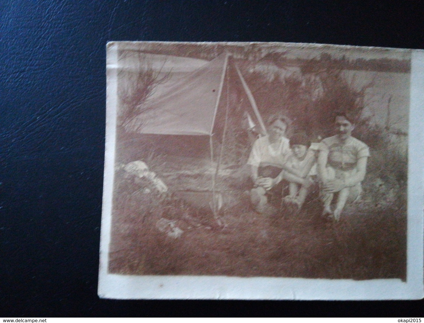 MELI MÉLO DE 120 PHOTOS ORIGINALES DE  PLUSIEURS ANNÉES DU 20e siècle  Moustache sur maman..