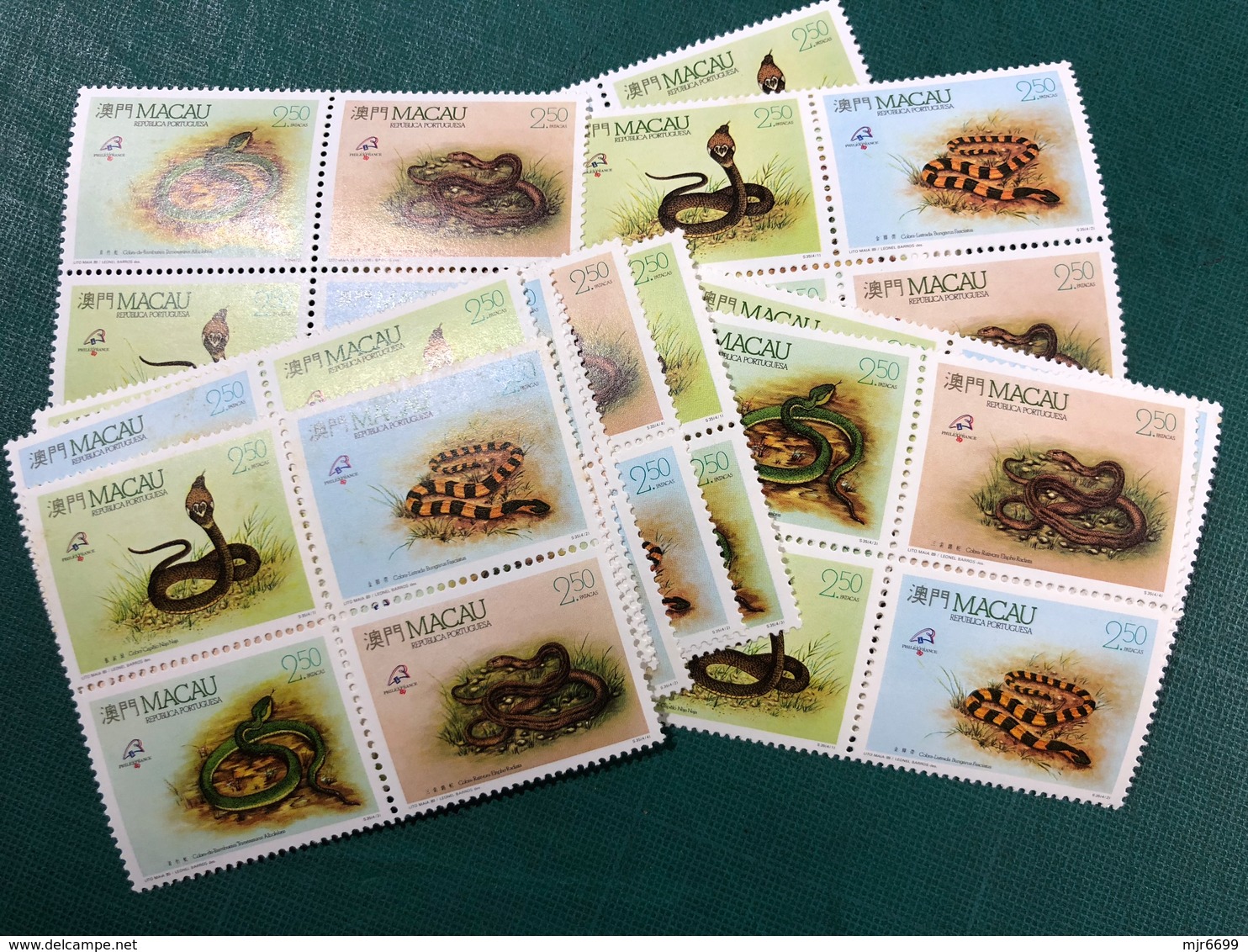 MACAU 1989 - SNAKES  - 1 SET IN BLOCK OF 4, UM VF - Verzamelingen & Reeksen