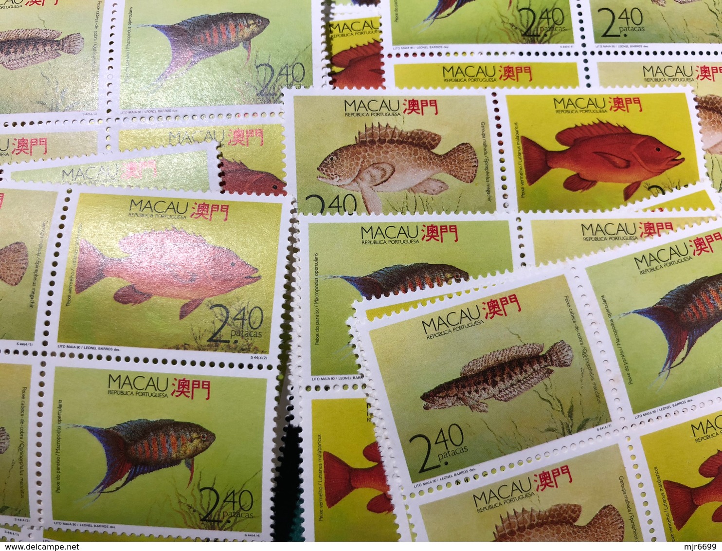 MACAU 1990 - FISHES  - 1 SET IN BLOCK OF 4, UM VF - Colecciones & Series
