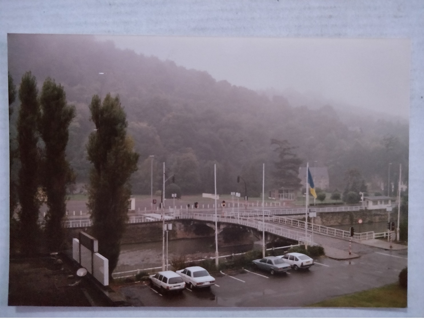 Chaudfontaine. Pont Du Casino Dans Le Brouillard. Vue Du Toit De L'Hôtel Palace. Années 80. 15x10 Cm - Lieux