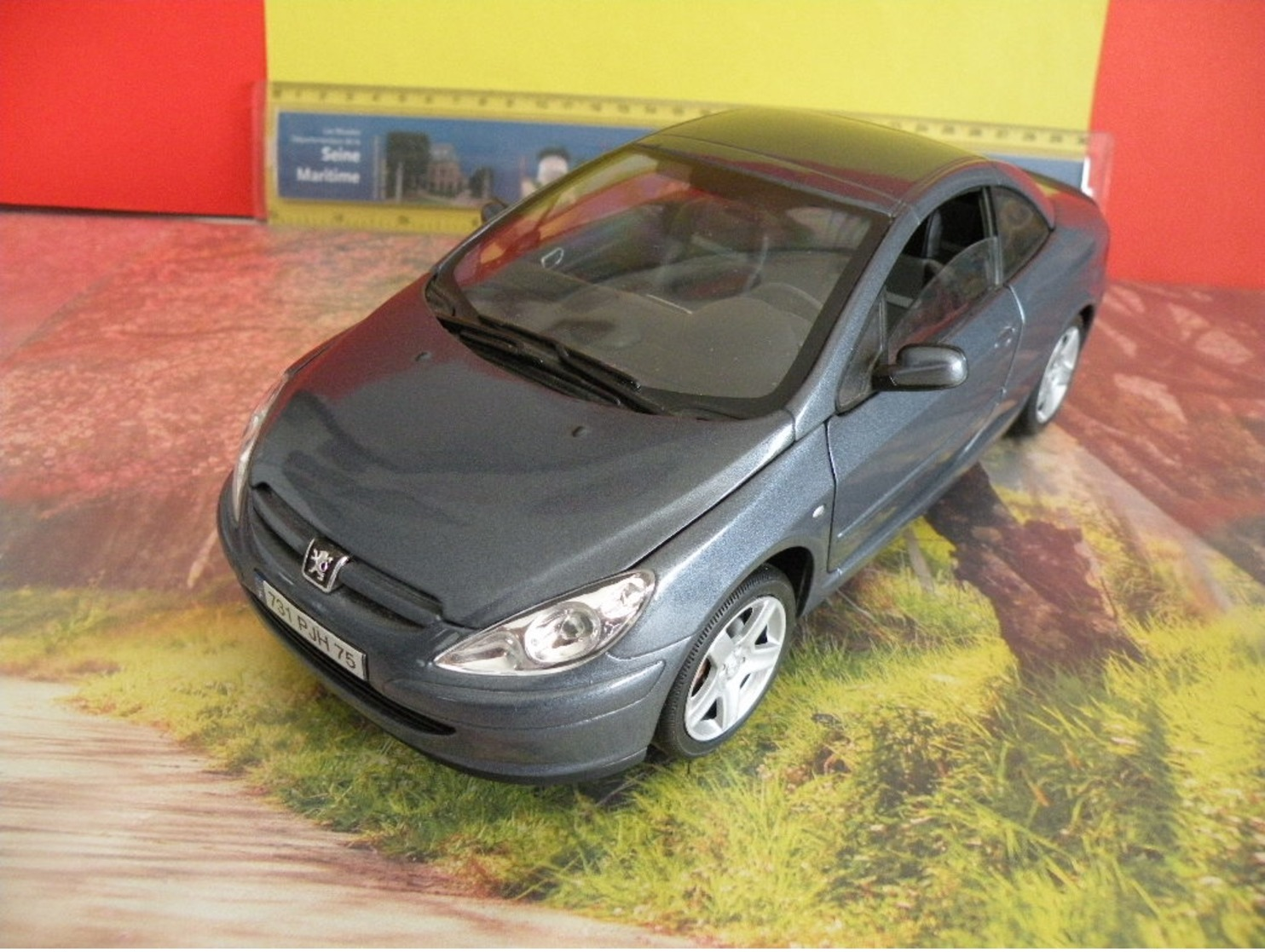 Peugeot 307 CC - Métal Neuf - 1/18 - Sans Boite - Solido -