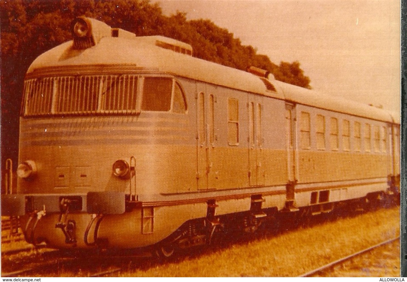 1302 " TRENI - RACCOLTA DI 60 IMMAGINI SU CARTA FOTOGRAFICA "