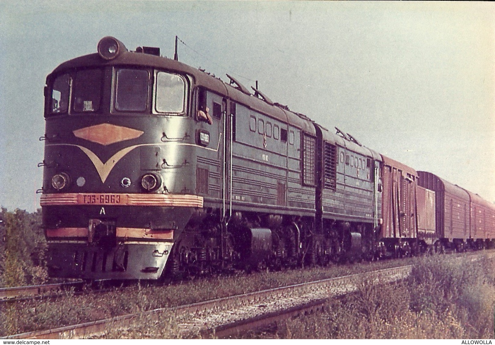 1302 " TRENI - RACCOLTA DI 60 IMMAGINI SU CARTA FOTOGRAFICA "