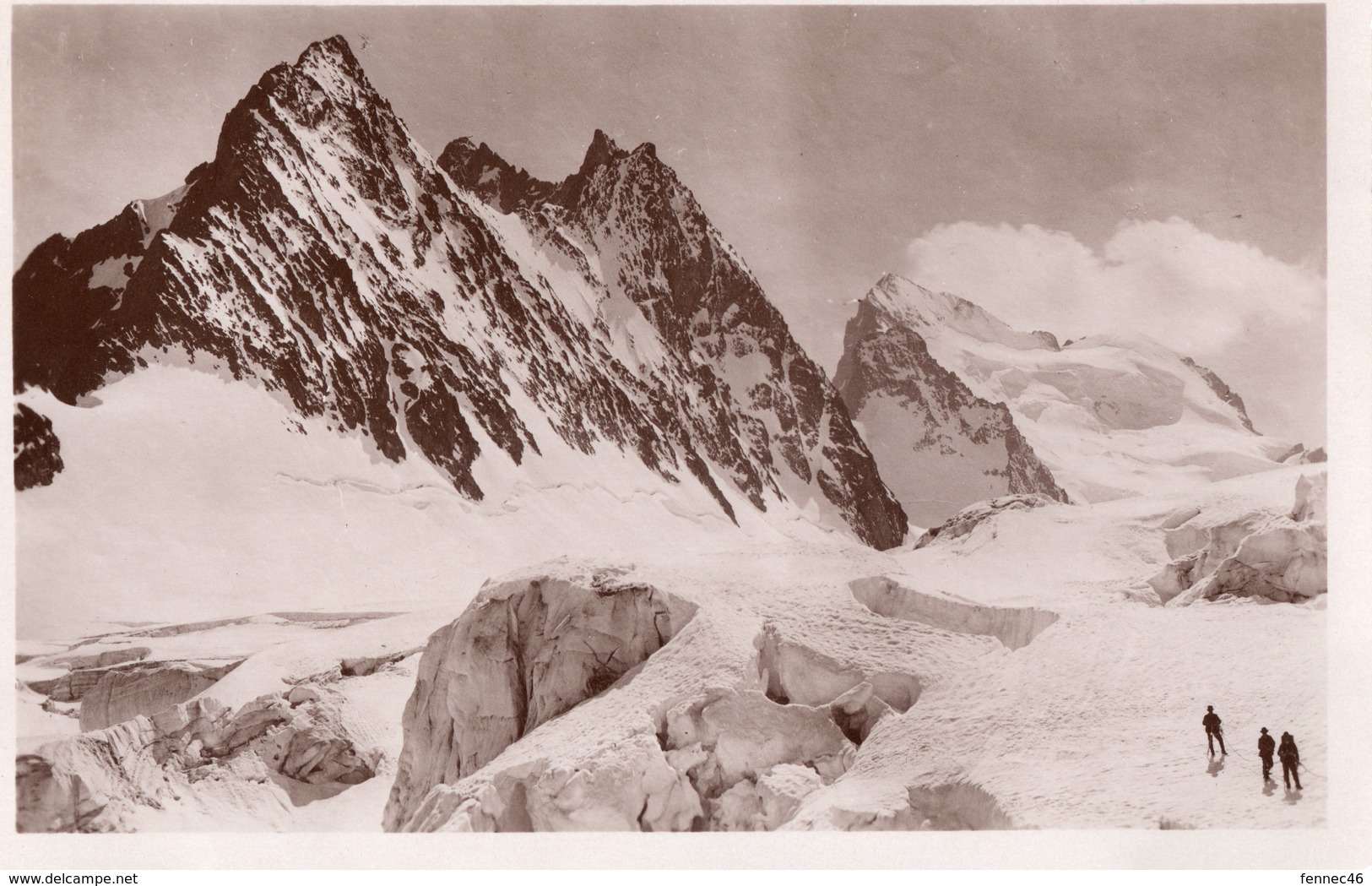 CPA - GAP - Les Ecrins - Les Barres Et Le Glacier Blanc - Animée (C131) - Gap