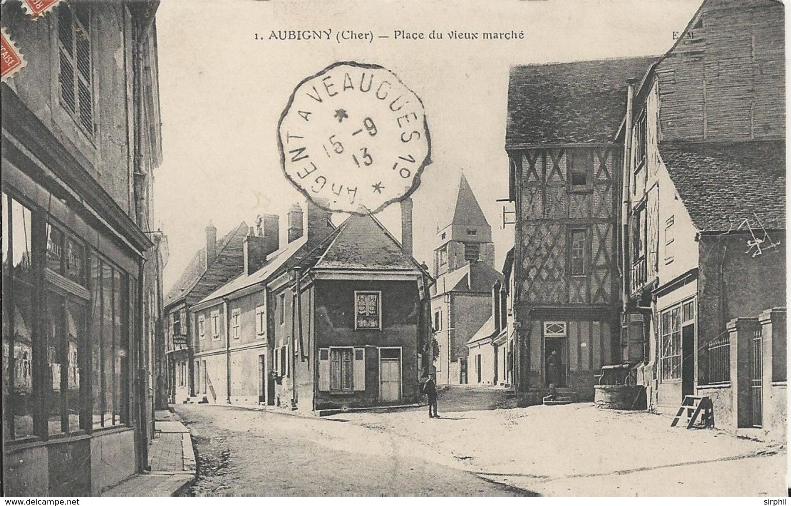 Carte Postale Ancienne De Aubigny La Place Du Vieux Marché - Aubigny Sur Nere