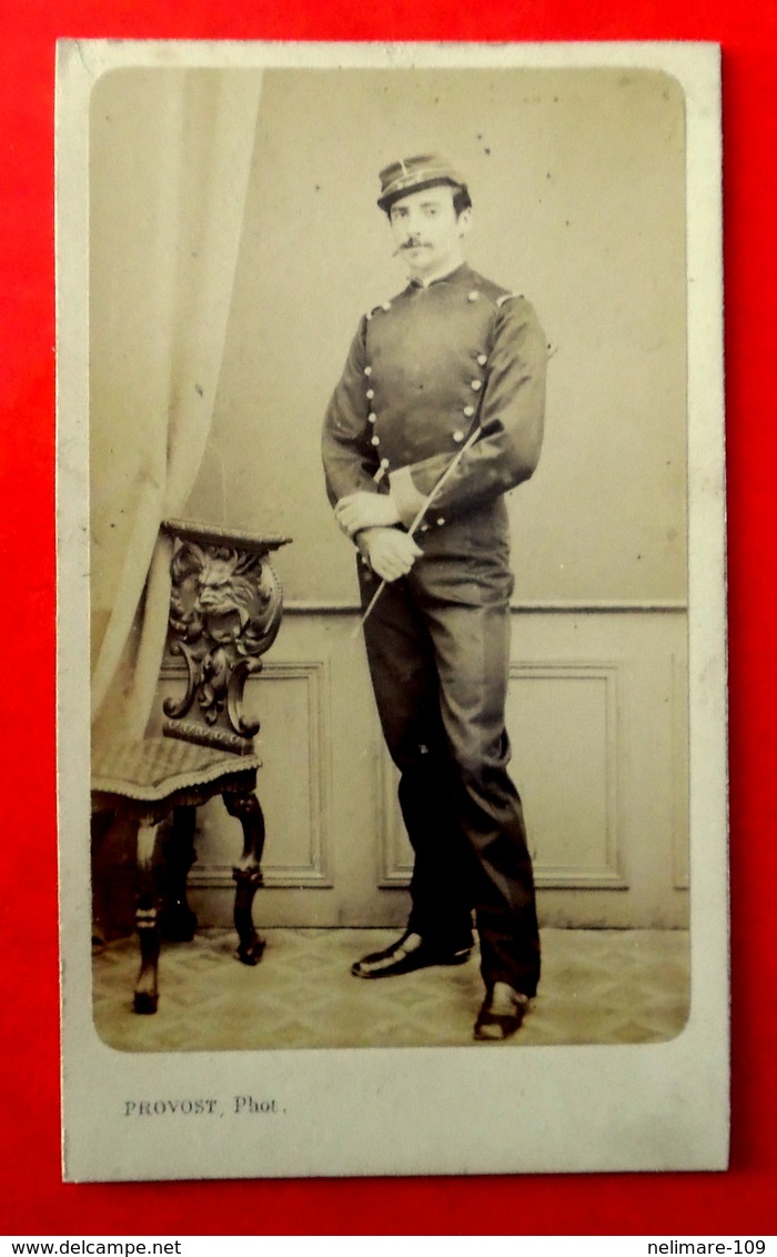 Cdv CARTE DE VISITE MILITAIRE PHOTOGRAPHE PROVOST à TOULOUSE 31 HAUTE GARONNE - Personnes Anonymes