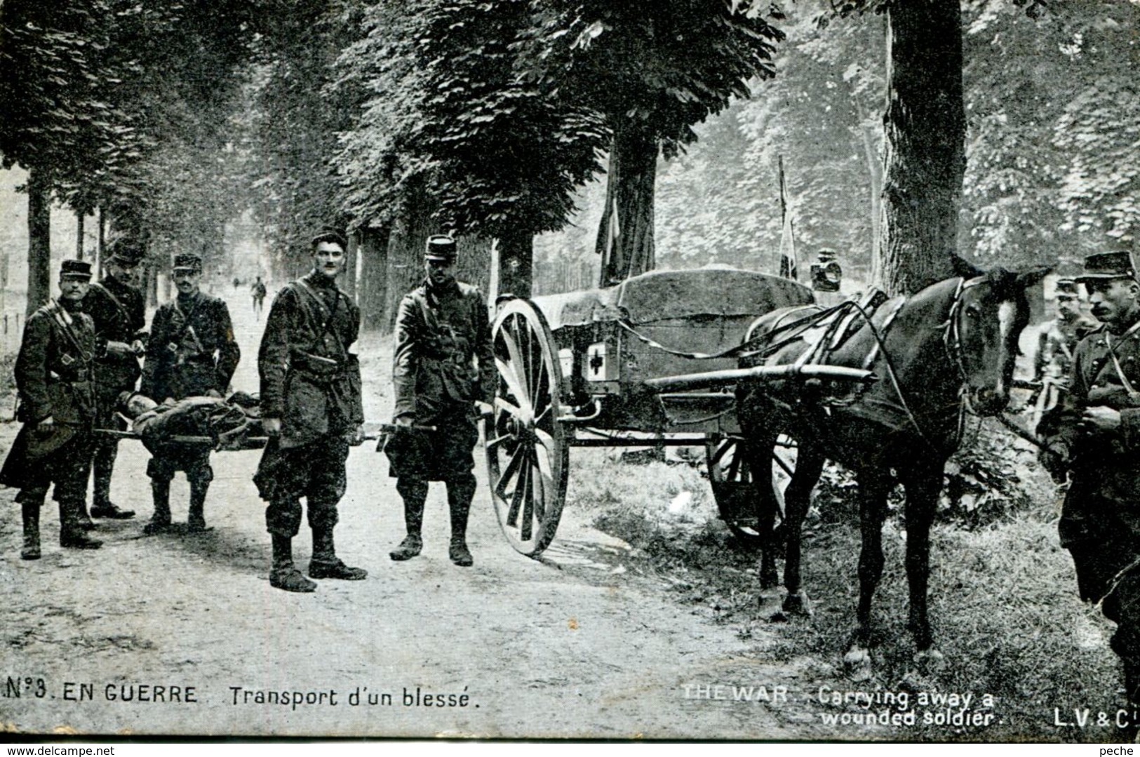 N°65053 -cpa Transport D'un Blessé- Guerre 14/18 - Guerre 1914-18