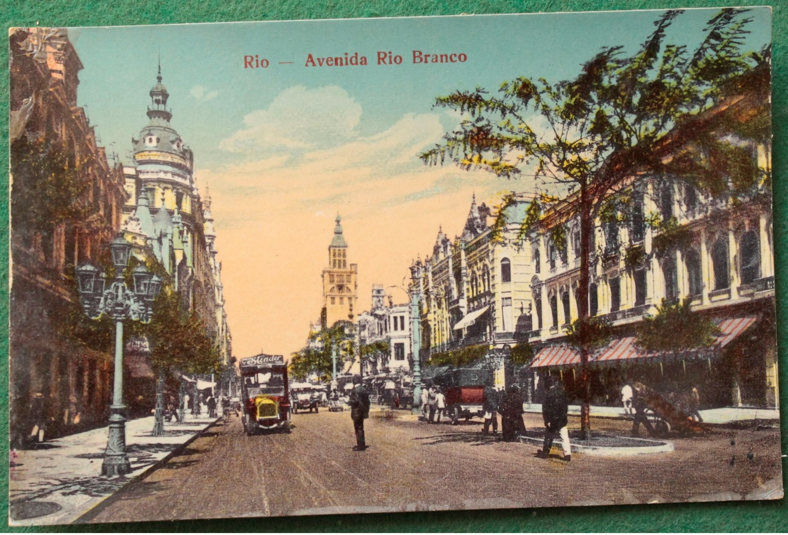 Carte Postale Colorisée Rio - Avenida Rio Branco - 1922 - écrite Au Dos 13,5cm X 9cm - Rio De Janeiro