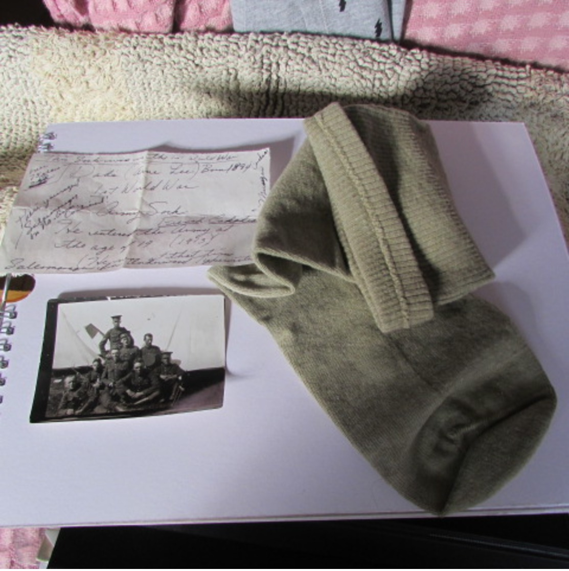 WW1 French Canadian Soldier's Sock, Photo And History - 1914-18