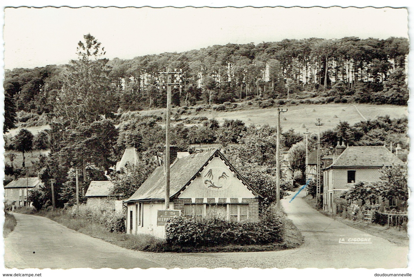 CPA - 76 - BELLENCOMBRE - Route De Dieppe - Neufchâtel En Bray