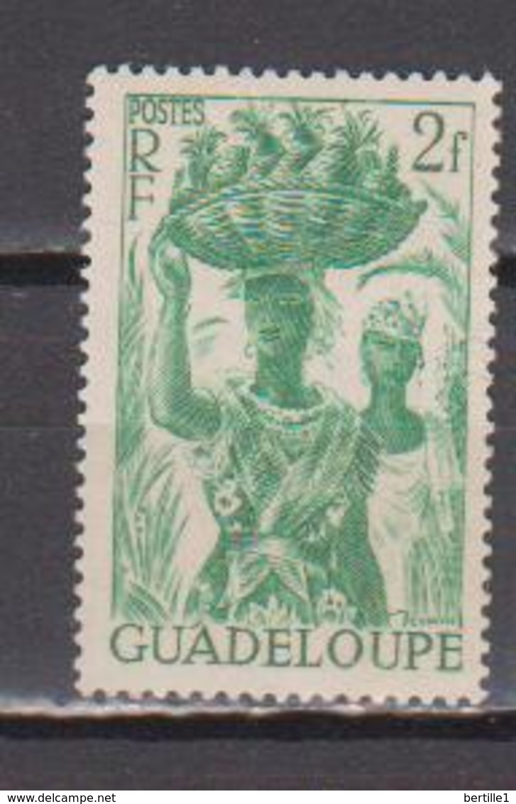 GUADELOUPE      N°  YVERT  :   203   NEUF AVEC  CHARNIERES      (  CH 39  ) - Unused Stamps