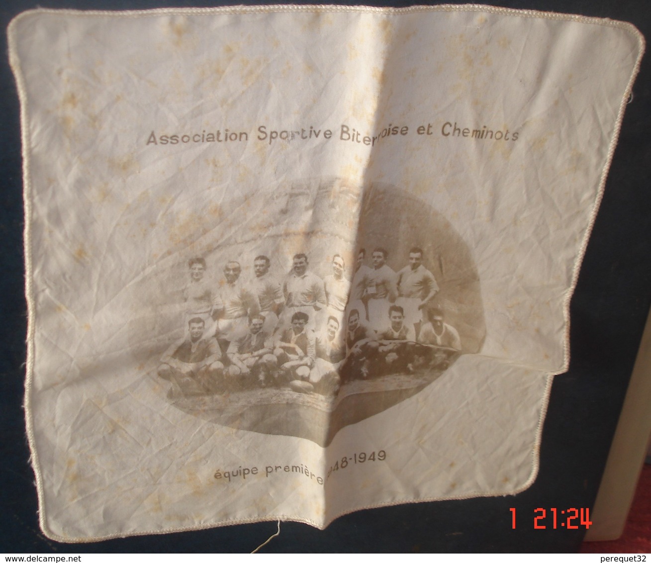 ASSOCIATION SPORTIVE BITERROISE ET CHEMINOTS.1948 - 1949.Sur Mouchoir De 22 X 22.Quelques Rousseurs.rare - Rugby