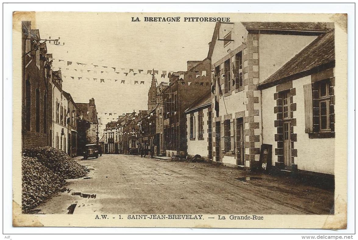 CPSM ST SAINT JEAN BREVELAY, LA GRANDE RUE, Format Environ 9 Cm Sur 14 Cm, MORBIHAN 56 - Saint Jean Brevelay