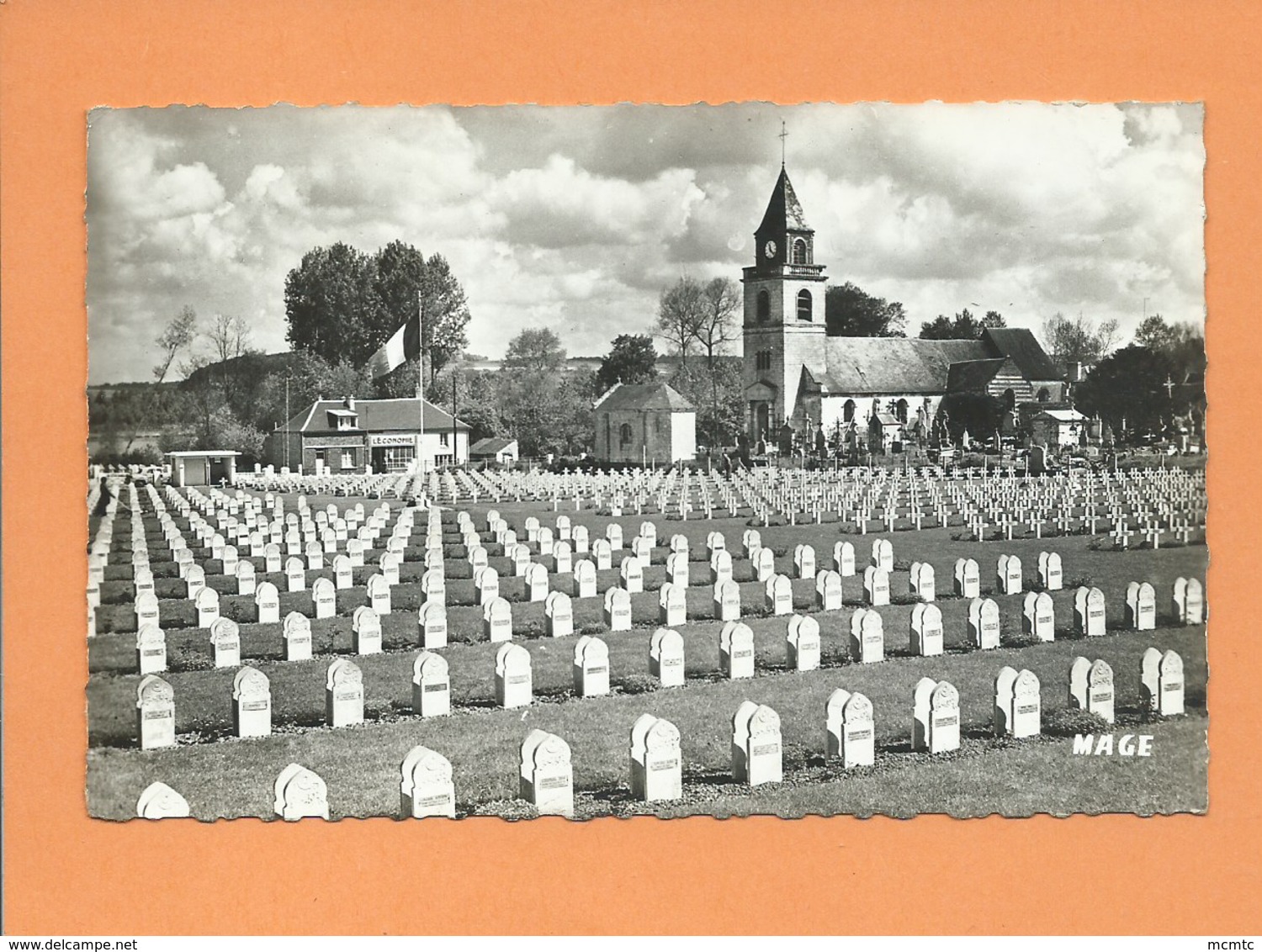 CPSM -  2 - Condé Folie -(Somme) - Cimetière Militaire National - Autres & Non Classés