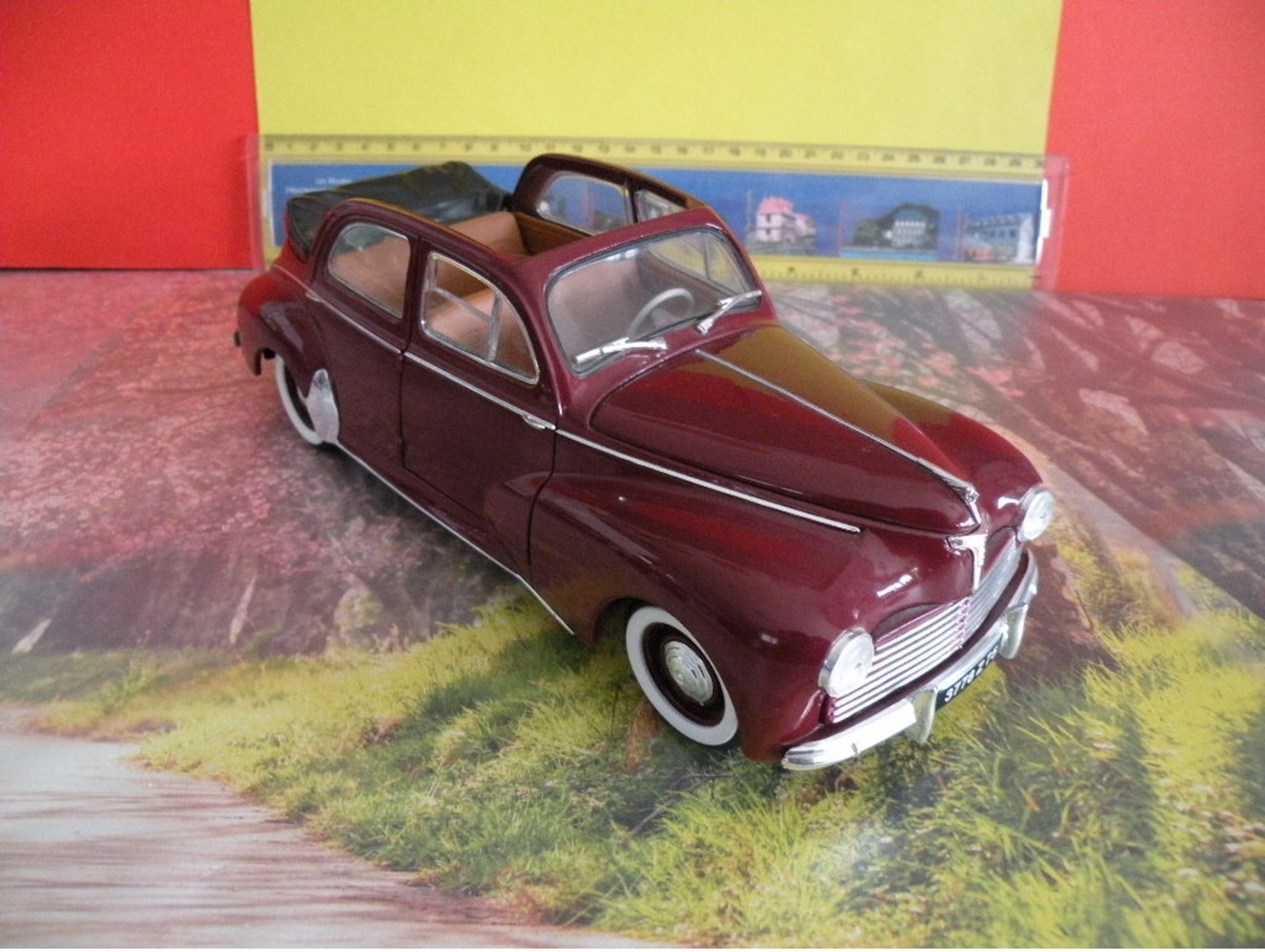 Peugeot 203 Cabriolet - 1954 - Métal Neuf - 1/18 - Sans Boite - Solido - - Solido