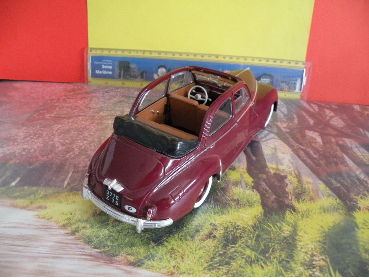 Peugeot 203 Cabriolet - 1954 - Métal Neuf - 1/18 - Sans Boite - Solido - - Solido