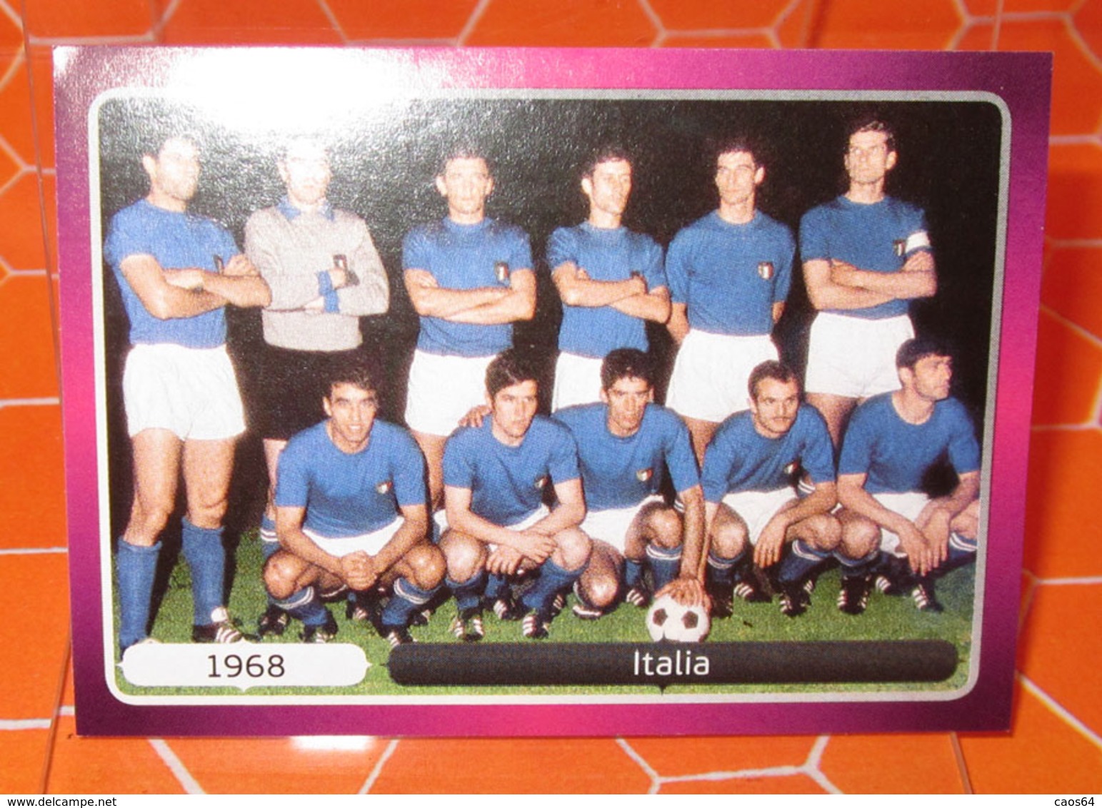 EURO2012 PANINI N. 517 ITALIA 1968  STICKER NEW CON VELINA - Edizione Italiana