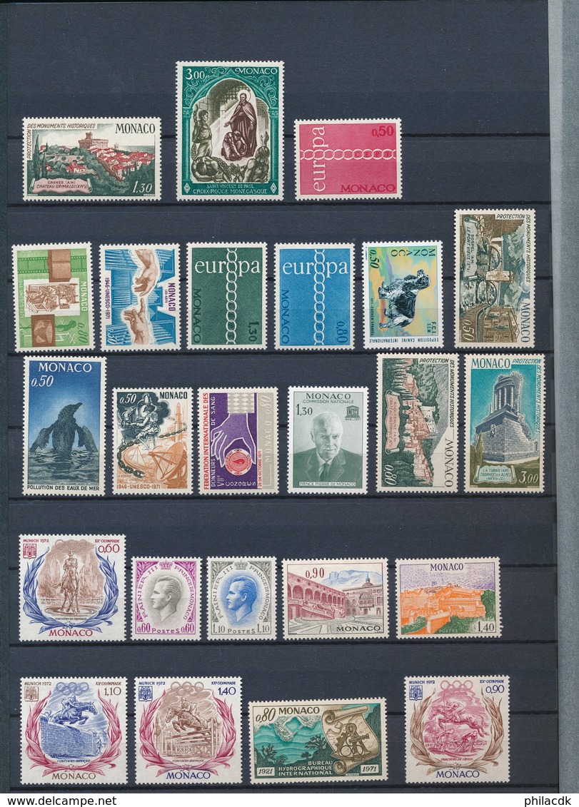 MONACO - BELLE COLLECTION DE 304 TIMBRES NEUFS** SANS CHARNIERE - FORTE COTE ET FORTE FACIALE - VOIR SCANNS