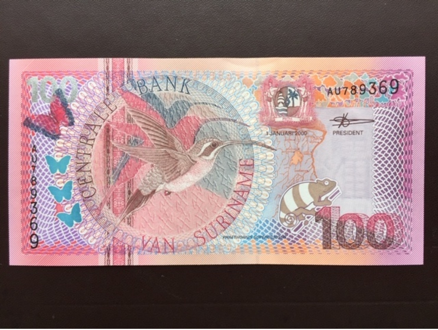 SURINAM P149 100 GULDEN 2000 UNC - Suriname