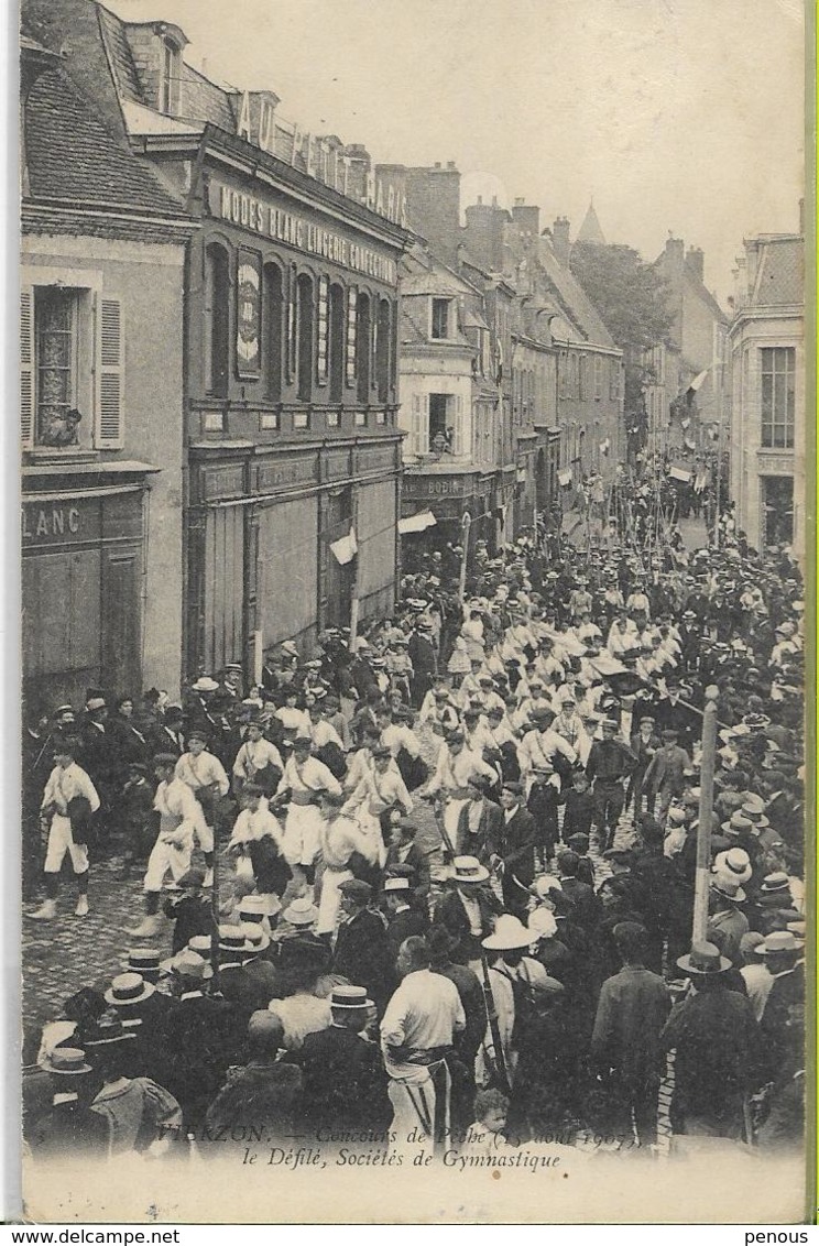 VIERZON   Concours De Pêche 5 Août 1907  Le Défilé Société De Gymnastique - Vierzon