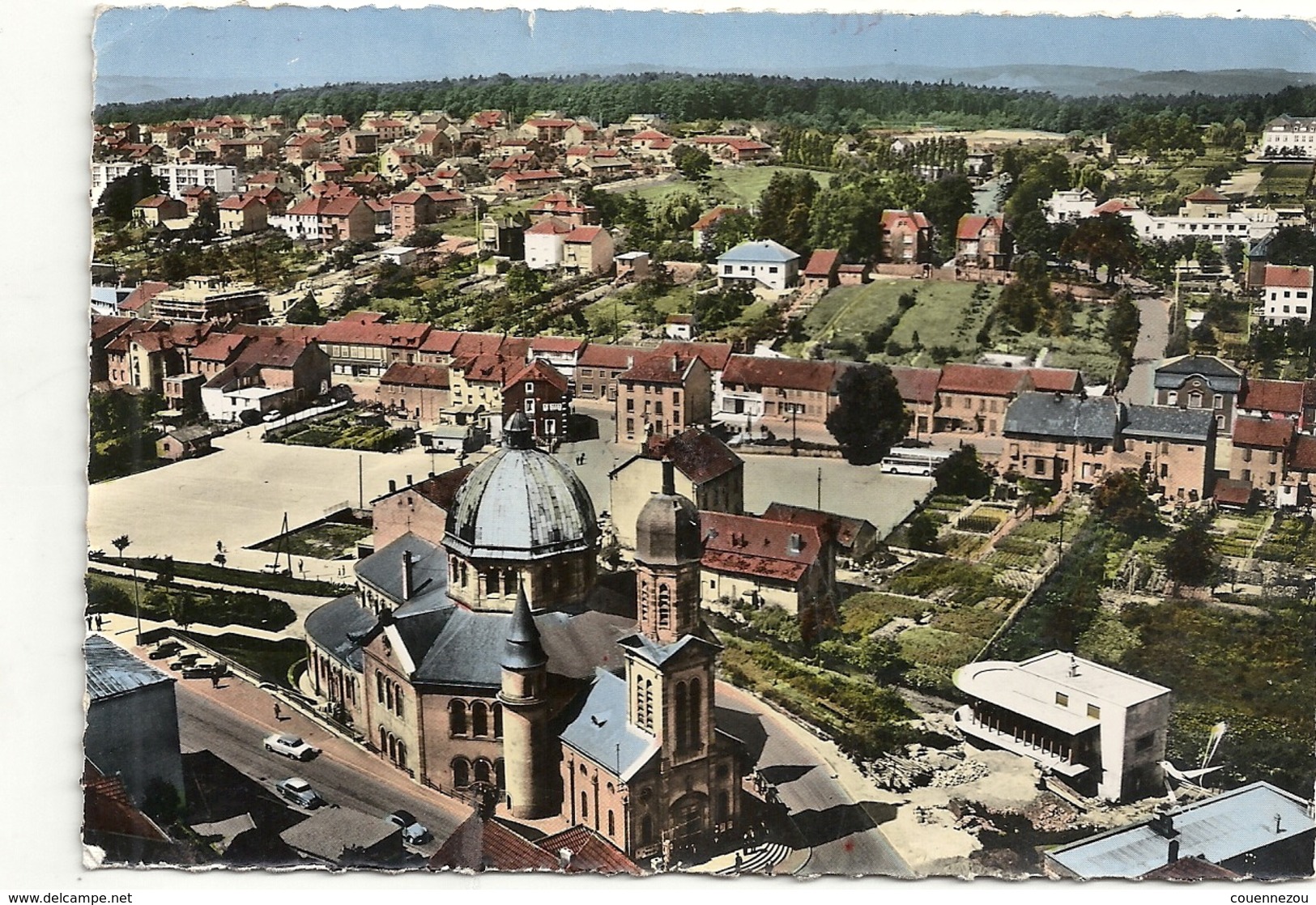 I 566 CREUTZWALD   L EGLISE VUE AERIENNE - Creutzwald