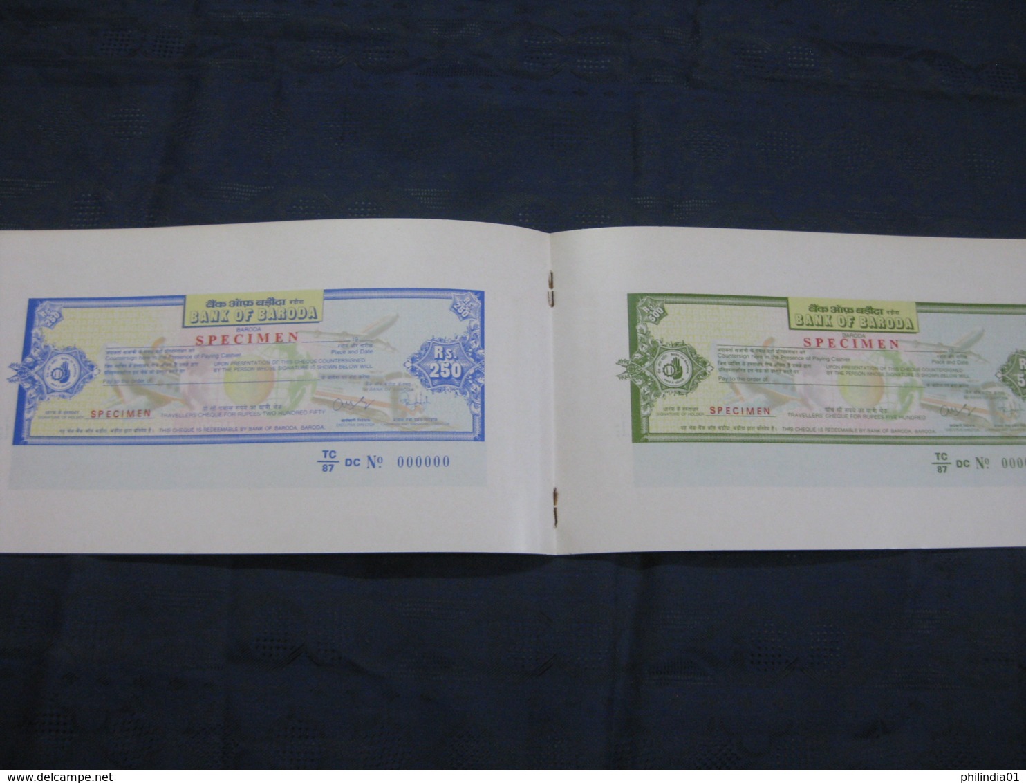 India Rs. 100 Bank Of Baroda Traveller's Cheque SPECIMEN # 6855 - Assegni & Assegni Di Viaggio