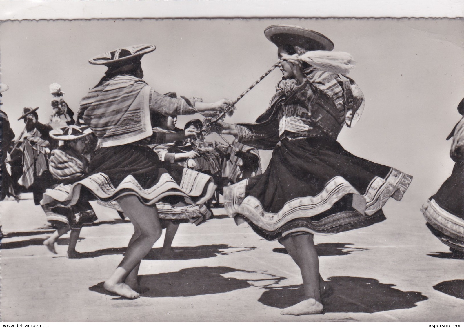 PISAC, PERU. BAILARINAS INDIAS DEL LUGAR, INDIAN DANCERS. SWISS FOTO. FOLK FOLKLORE CUSTOM ETHNIC. CIRCA 1930's - BLEUP - Peru