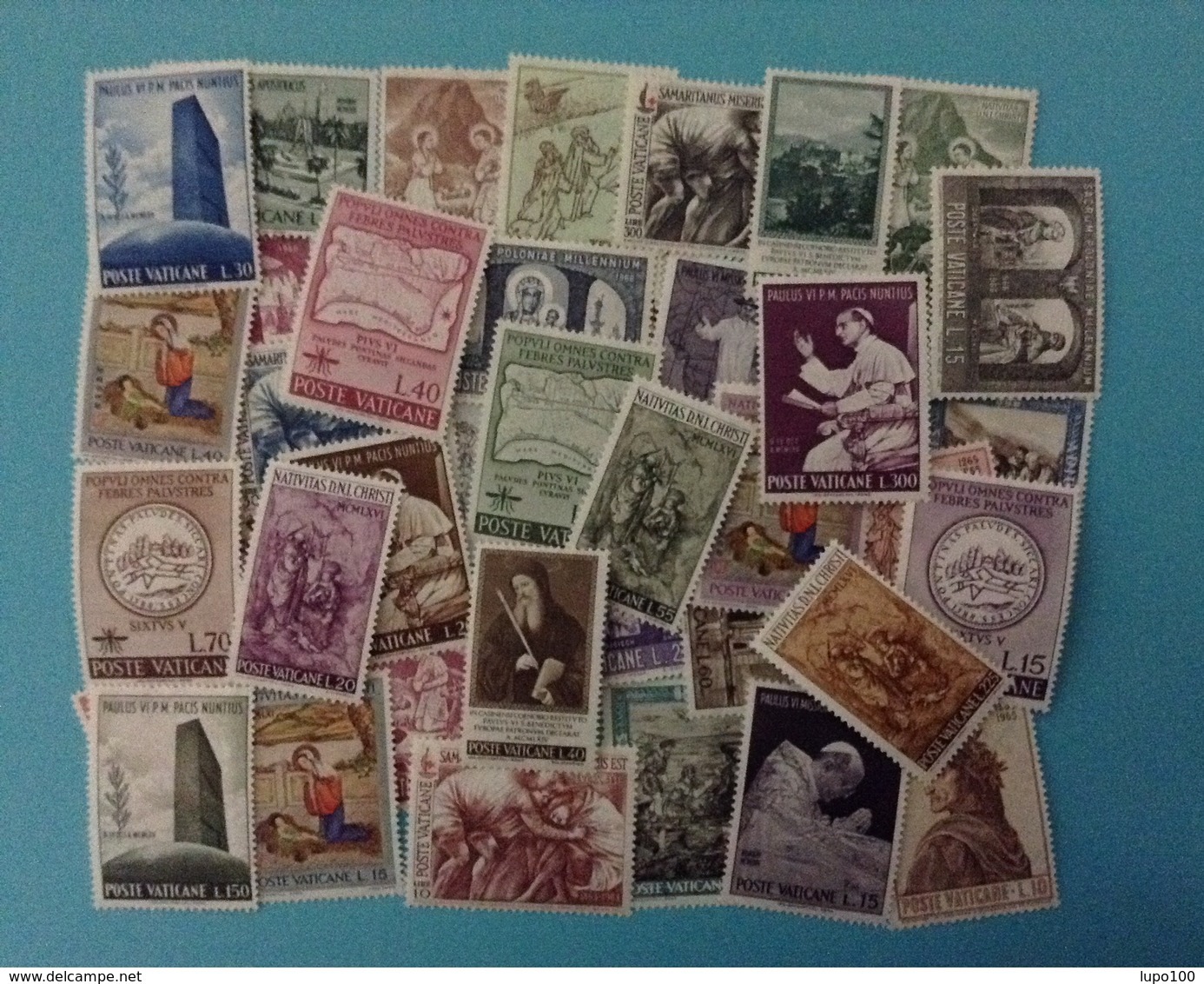 VATICANO LOTTO 50 FRANCOBOLLI NUOVI MNH** IN SERIE COMPLETE ANNI 1961/1966 - Collections