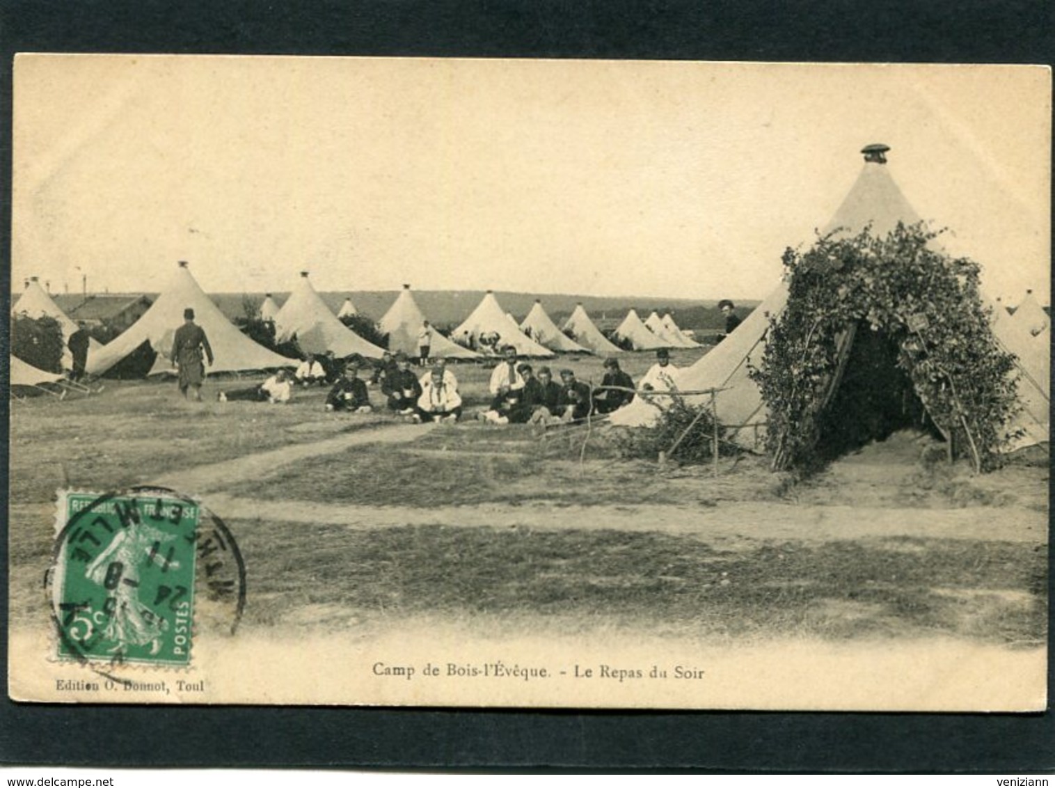 CPA - Camp De Bois L'Evêque - Le Repas Du Soir, Animé - Barracks