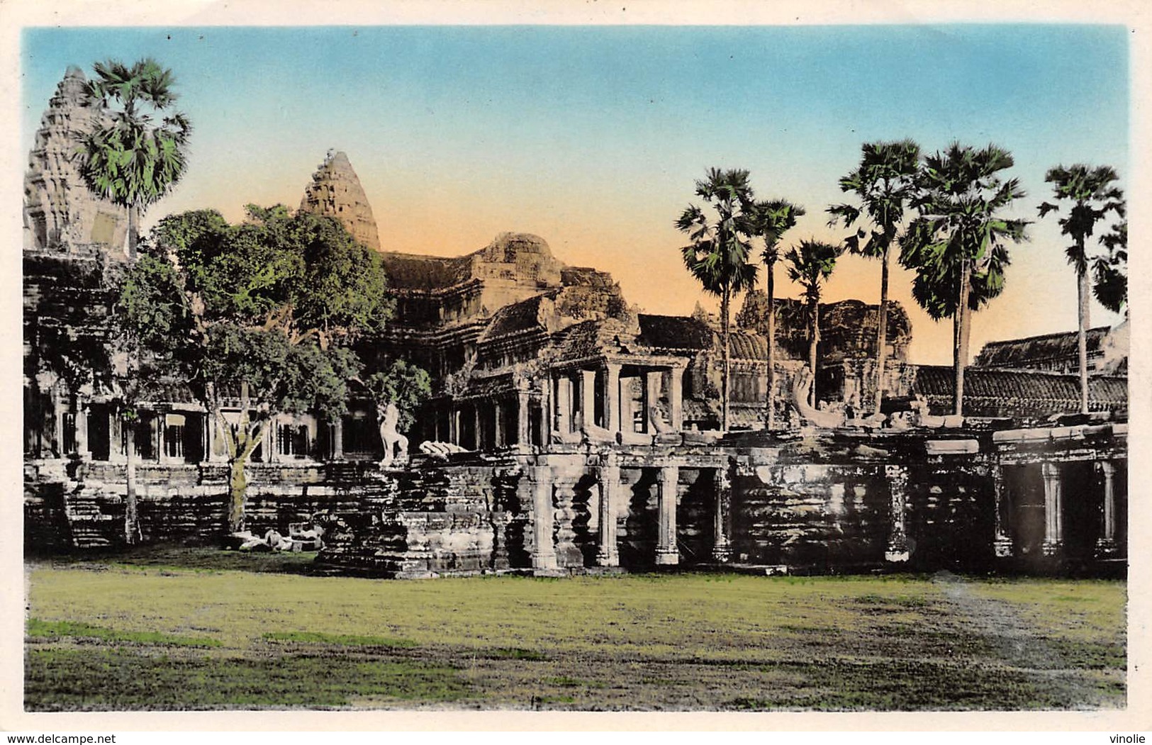 P-T2-18-5640 : CAMBODGE.  ANGKOR-THOM - Cambodge