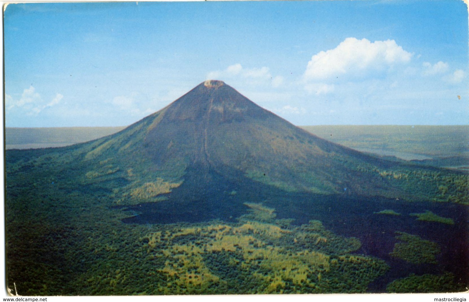 NICARAGUA  MOMOTOMBO  Volcan  Vulcano - Nicaragua