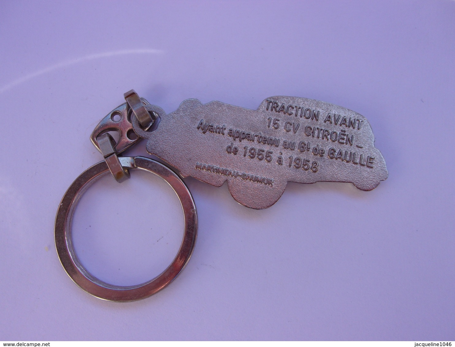 Porte Clefs Traction Avant 15 Cm Citroen Ayant Appartenu Au GL DE GAULLE - Porte-clefs