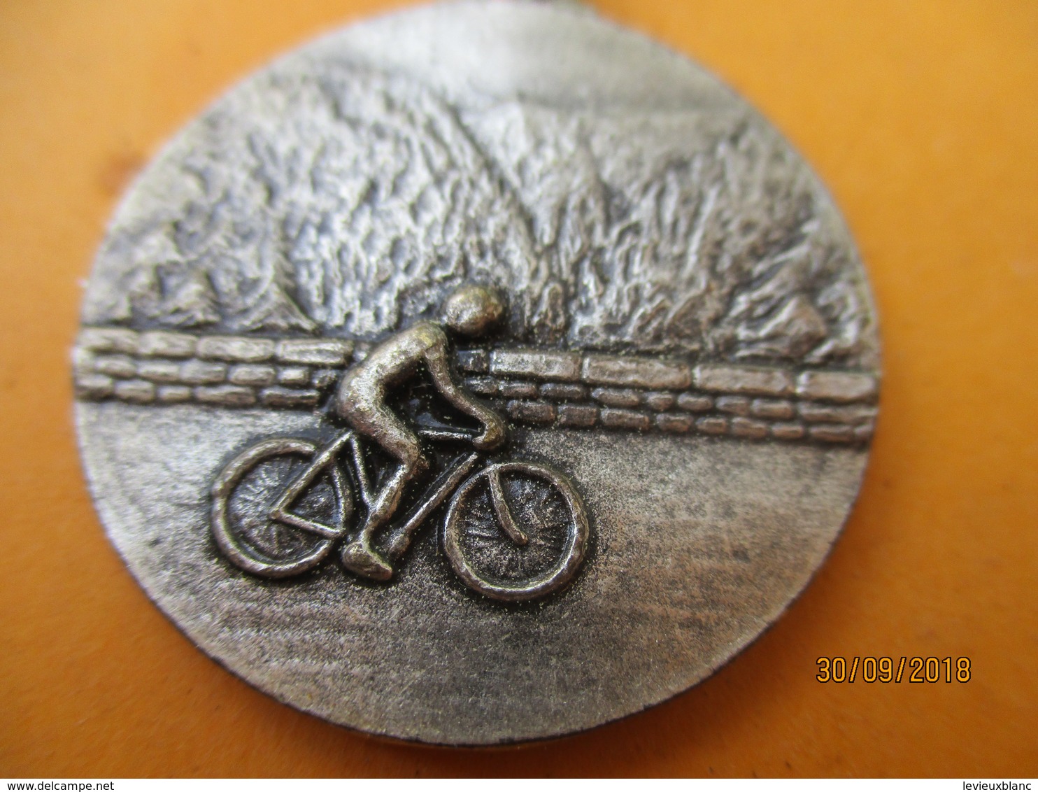 Porte-clé Commémoratif/Sport/ FFCT/Brevet Gaston Clément/150 Kilométres/Beraudy AMBERT /vers 1960-70    POC411 - Key-rings