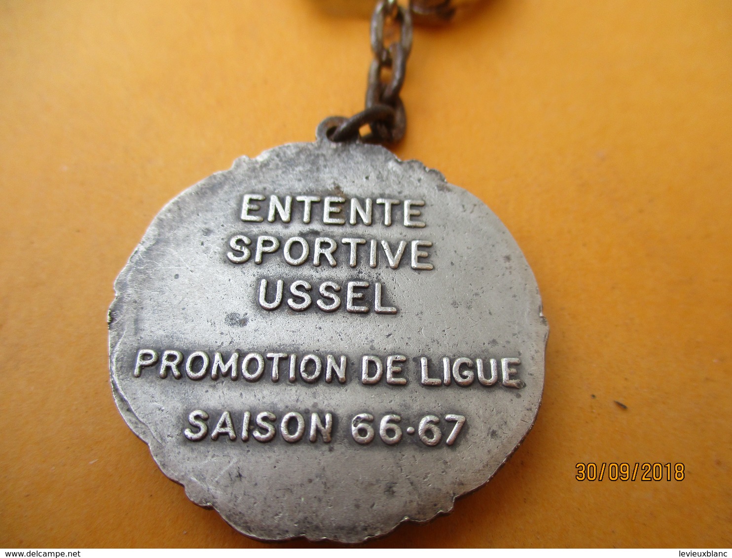 Porte-clé Commémoratif/Sport/ Foot/Entente Sportive USSEL/ Corréze/Promotion De Ligue//Saison 66-67    POC410 - Schlüsselanhänger