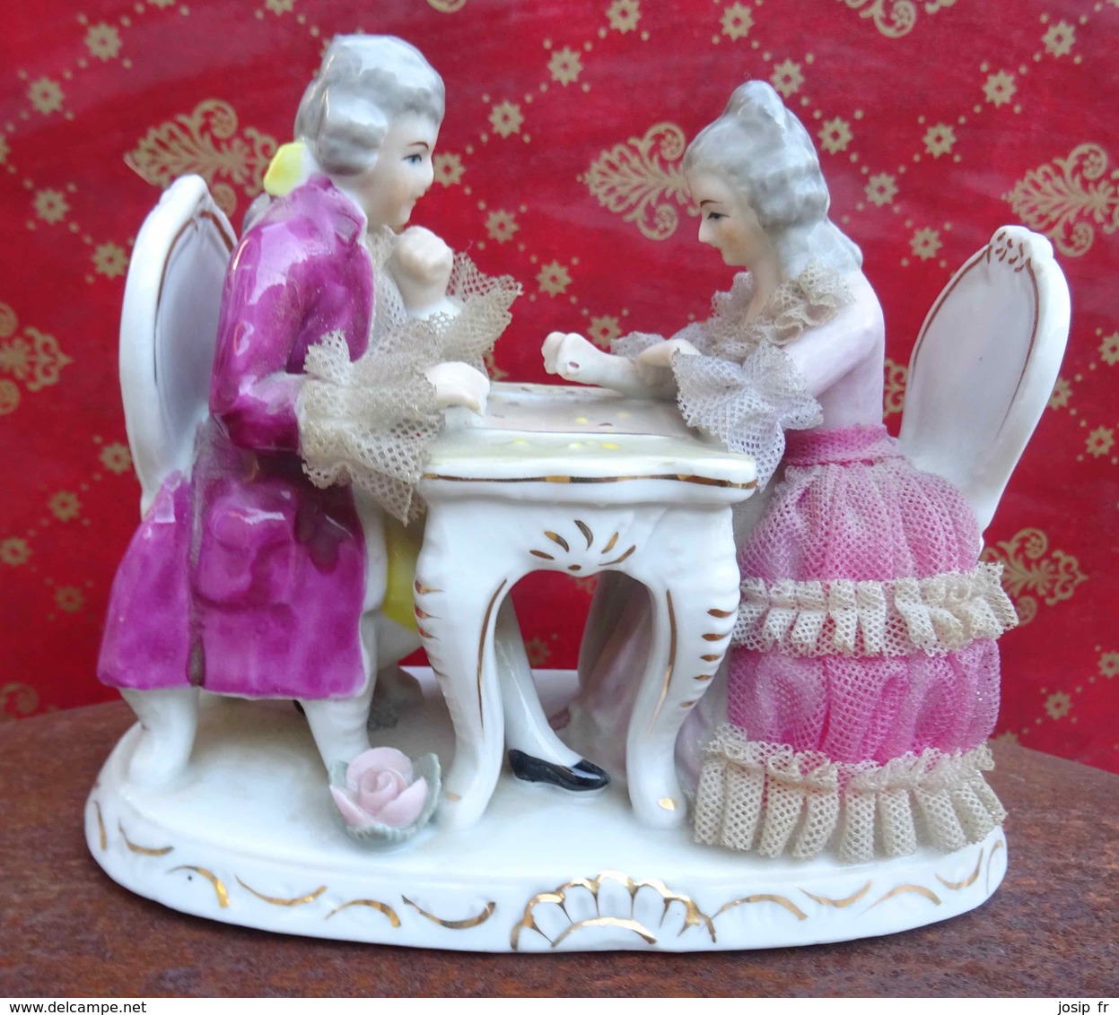 BISCUIT Et DENTELLE: MARQUIS ET MARQUISE AUX ÉCHECS- Style FRAGONARD- 12cm - Personnages