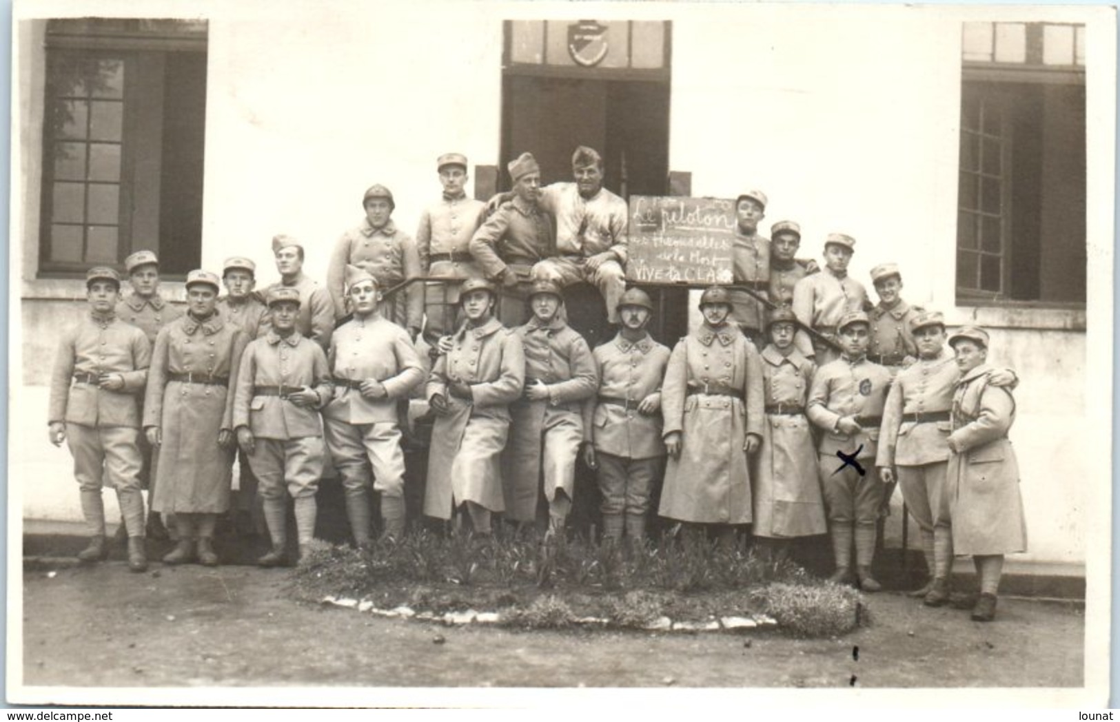 Militaire - Le Peloton Les Hirondelles De La Mort Vive La Classe Képi N°170 - Régiments