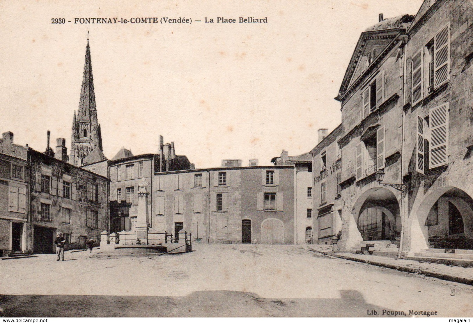 Fontenay Le Comte : La Place Belliard - Fontenay Le Comte
