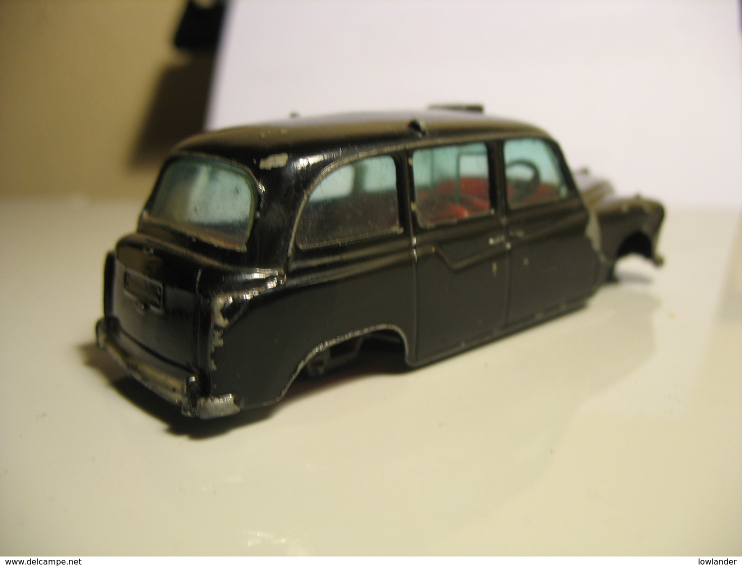 CORGI TOYS 418 AUSTIN FX4 - Corgi Toys