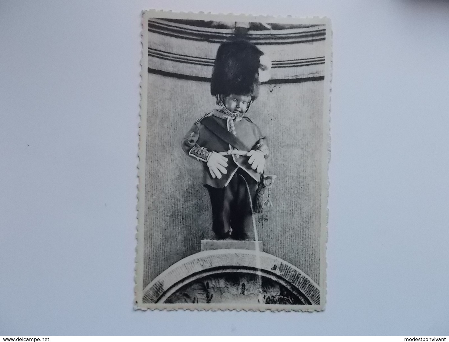 CPA   Manneken-pis :  Guard-Grenadier , Wereldtentoonstelling 1958, Flamme - Monuments, édifices