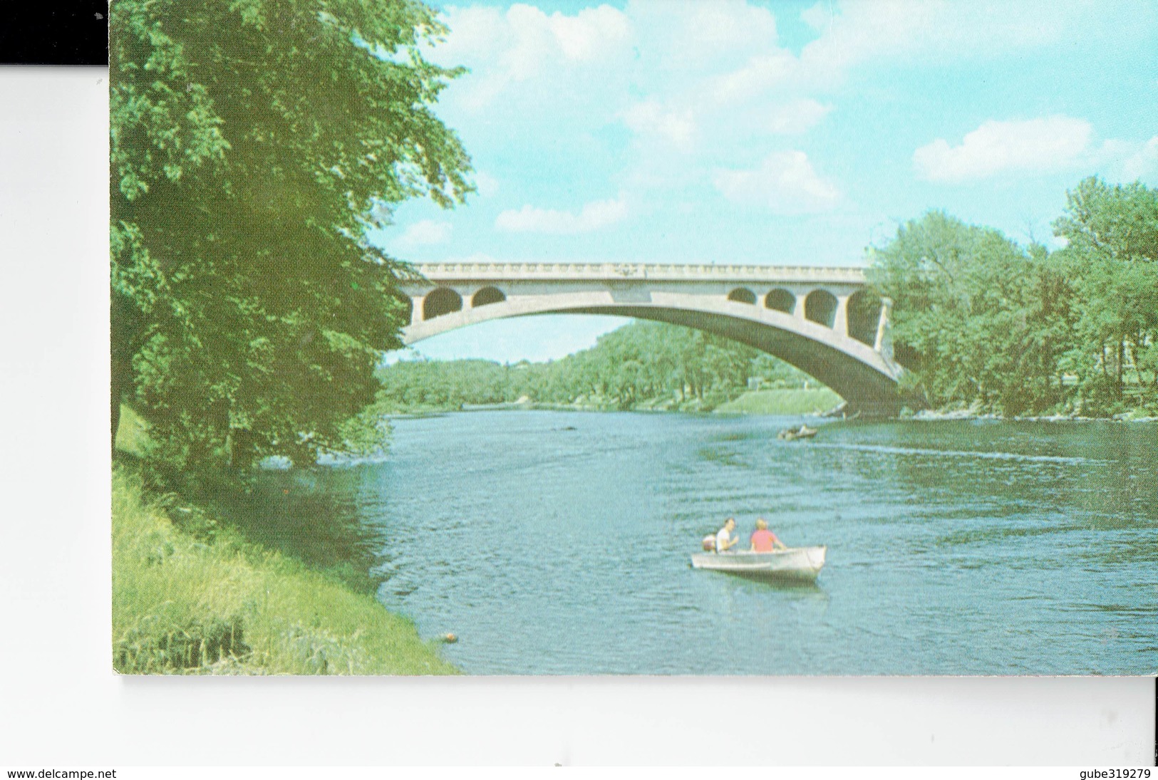 CANADA   -POSTCARD-ONTARIO  PETERBOROUGH HUNTER STREET BRIDGE OVER THE OTANABEE RIVER- HALF SHINING NEW COLOUR BY LEN LE - Peterborough