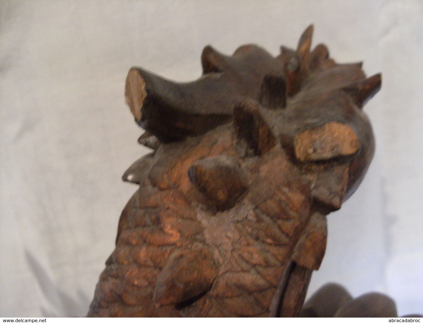 sculpture statue bois  - mauvais etat a restaurer -- dragon -